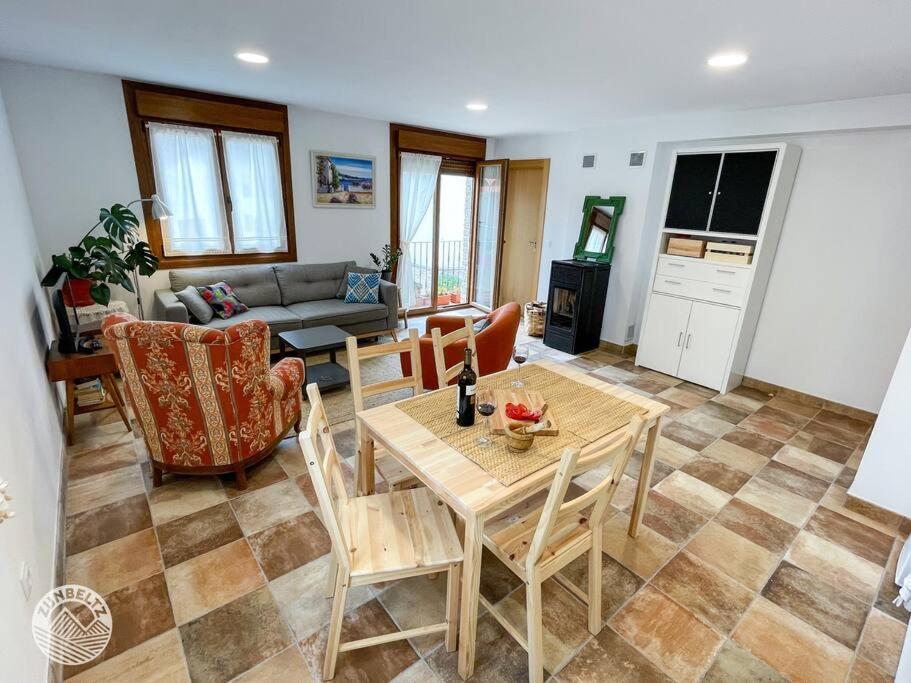 Casa Zunbeltz De 3 Habitaciones En Plena Montana Lezaun Ngoại thất bức ảnh