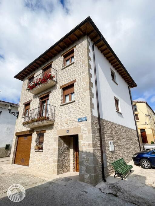 Casa Zunbeltz De 3 Habitaciones En Plena Montana Lezaun Ngoại thất bức ảnh